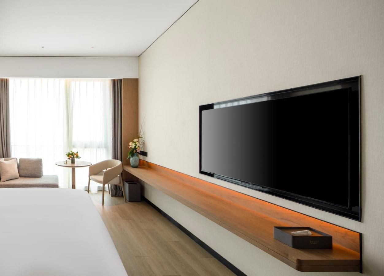 The Coli Hotel Jinan Bagian luar foto