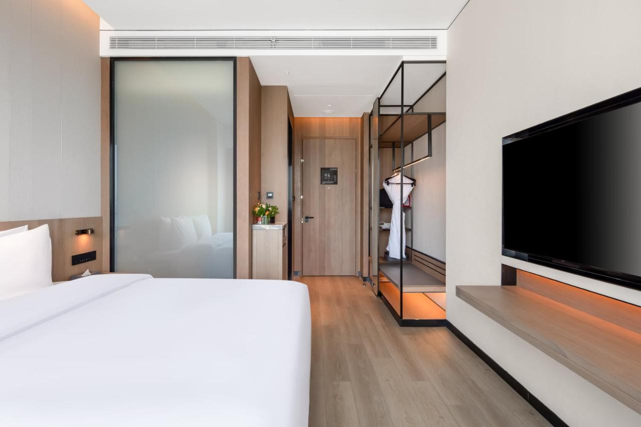 The Coli Hotel Jinan Bagian luar foto