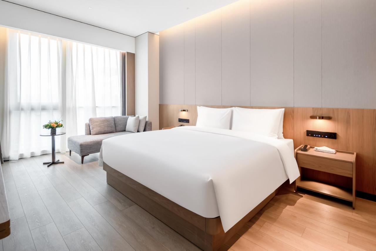 The Coli Hotel Jinan Bagian luar foto