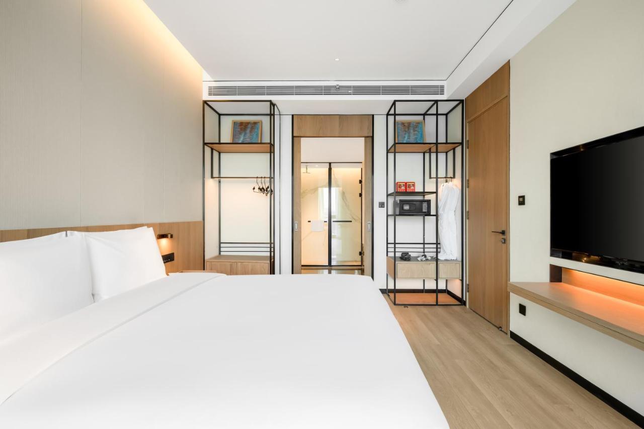 The Coli Hotel Jinan Bagian luar foto